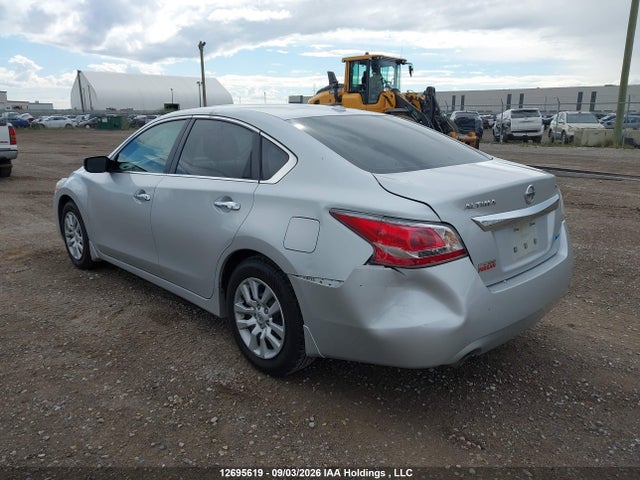 1N4AL3AP5FN305911 Nissan Altima 2.5/s/sv/sl