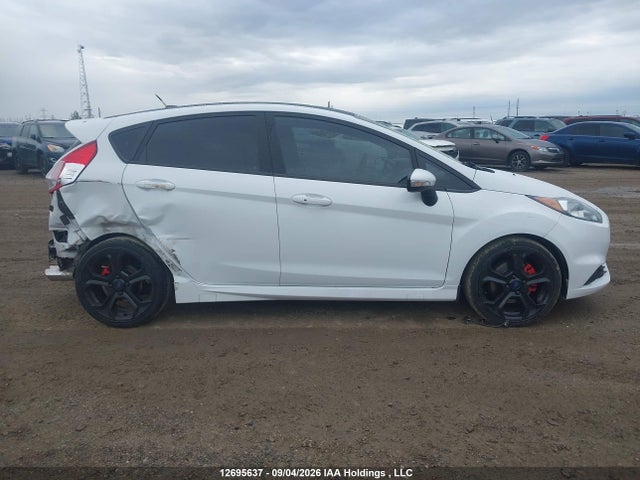 Продажа на аукционе авто 2015 Ford Fiesta St, vin: 3FADP4GX6FM165229, номер лота: 12695637