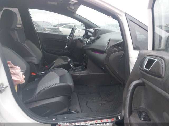 Продажа на аукционе авто 2015 Ford Fiesta St, vin: 3FADP4GX6FM165229, номер лота: 12695637