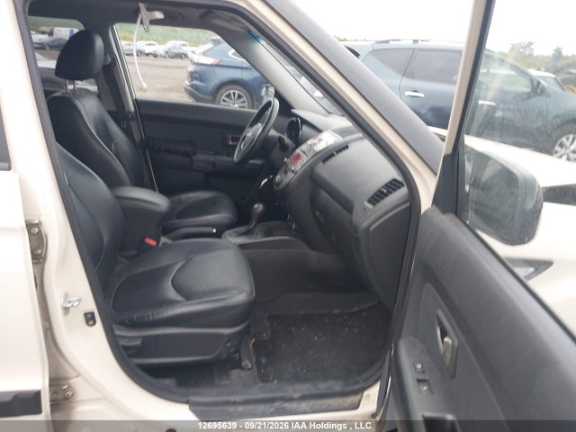 2011 Kia Soul 2.0l 2u/2.0l 4u/2.0l 4u Burner/2.0l 4u Luxury/2.0l 4u Retro/2.0l 4u Sx/2u მანქანა იყიდება აუქციონზე, vin: KNDJT2A23B7727893, აუქციონის ნომერი: 12695639