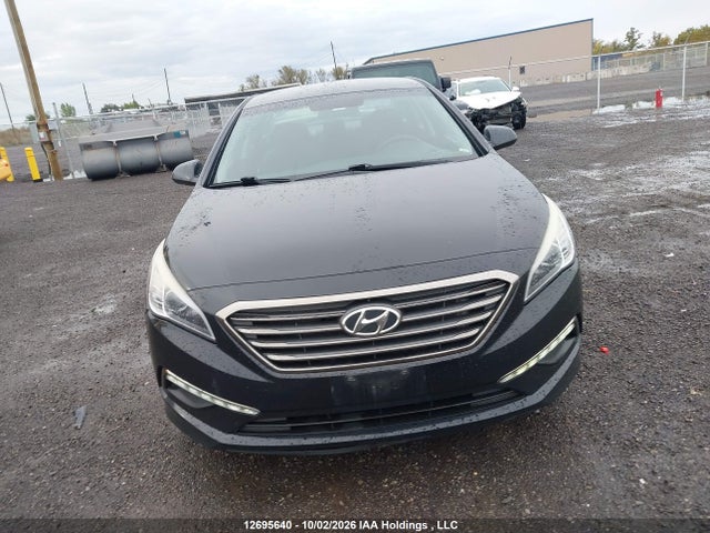 2016 Hyundai Sonata Se მანქანა იყიდება აუქციონზე, vin: 5NPE24AF3GH281511, აუქციონის ნომერი: 12695640