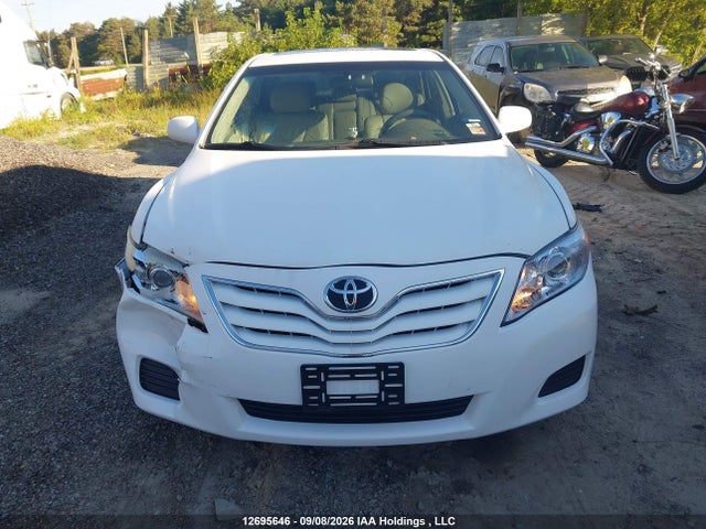 12695646 :رقم المزاد ، 4T1BF3EK5BU701966 vin ، 2011 Toyota Camry Se/le/xle مزاد بيع