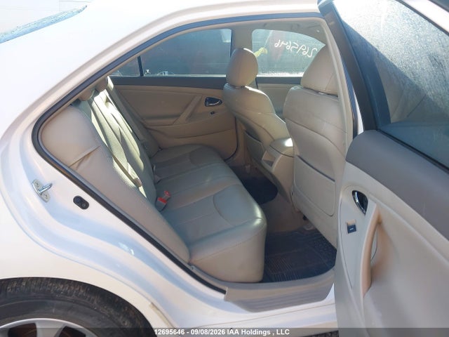 12695646 :رقم المزاد ، 4T1BF3EK5BU701966 vin ، 2011 Toyota Camry Se/le/xle مزاد بيع