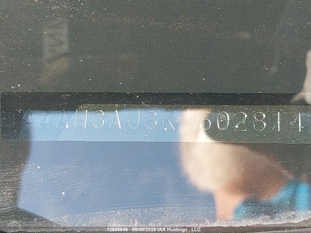 JA4AH3AU8KU602814 Mitsubishi RVR