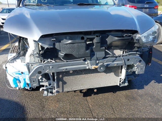 JA4AH3AU8KU602814 Mitsubishi RVR
