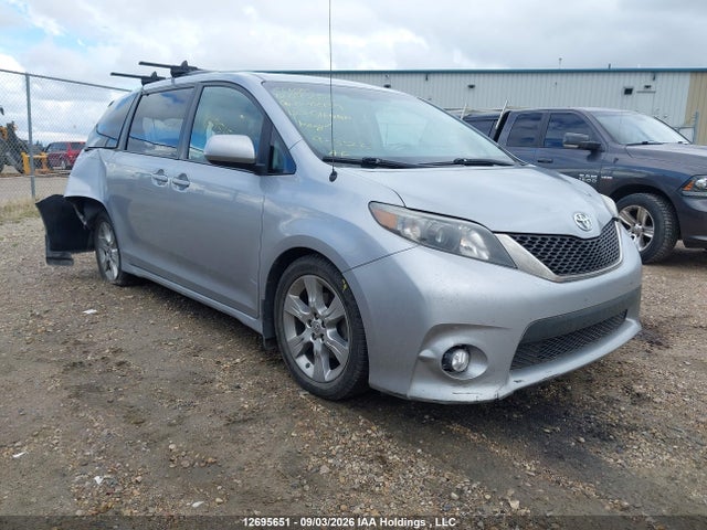 2012 Toyota Sienna Sport მანქანა იყიდება აუქციონზე, vin: 5TDXK3DC4CS278139, აუქციონის ნომერი: 12695651