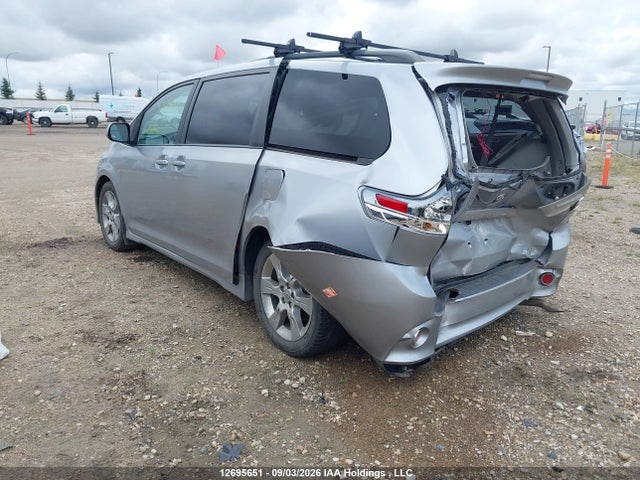 12695651 :رقم المزاد ، 5TDXK3DC4CS278139 vin ، 2012 Toyota Sienna Sport مزاد بيع
