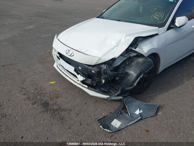 2021 Hyundai Elantra Essential Ivt With Hyundai Smartsense Package მანქანა იყიდება აუქციონზე, vin: KMHLM4AG0MU185150, აუქციონის ნომერი: 12695661