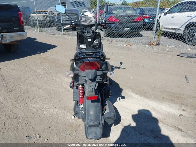 2013 Yamaha Yw50 F მანქანა იყიდება აუქციონზე, vin: RKRSA43N9DA121588, აუქციონის ნომერი: 12695693