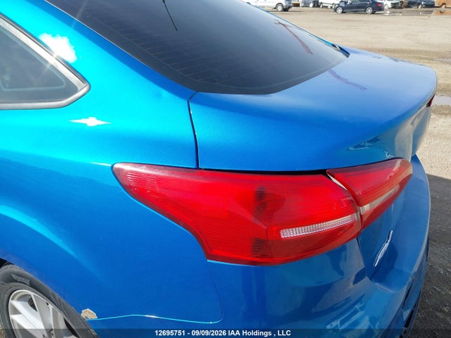 Ford FOCUS SE 2017 1FADP3F27HL250326 Image 12