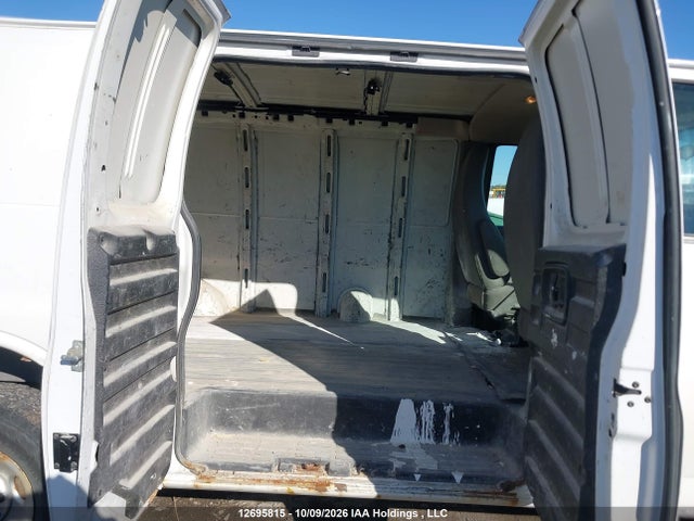 Продажа на аукционе авто 2015 Chevrolet Express 2500 1wt, vin: 1GCWGFCF9F1282487, номер лота: 12695815