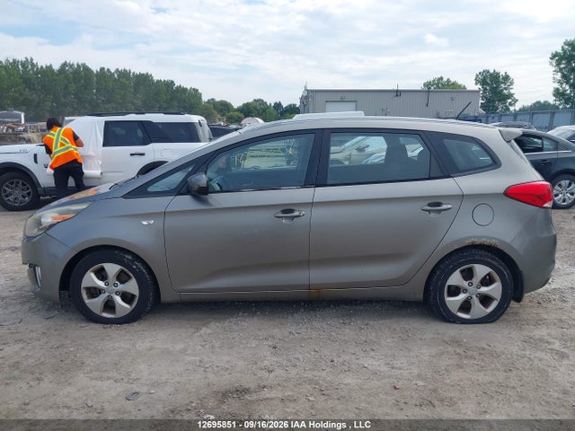 Продаж на аукціоні авто 2014 Kia Rondo Lx, vin: KNAHT8A30E7028491, номер лоту: 12695851