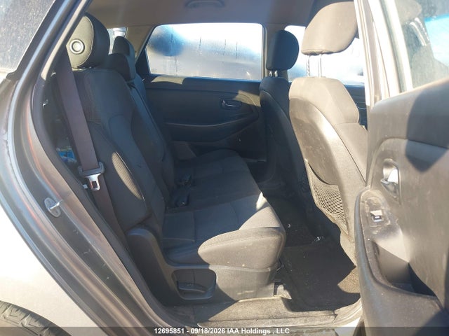 Продаж на аукціоні авто 2014 Kia Rondo Lx, vin: KNAHT8A30E7028491, номер лоту: 12695851
