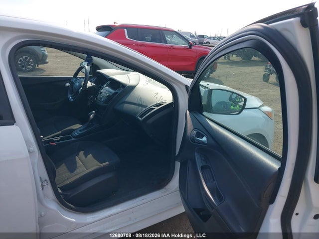 1FADP3K23JL297025 Ford FOCUS SE