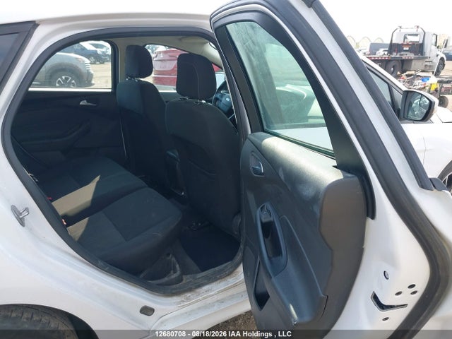1FADP3K23JL297025 Ford FOCUS SE