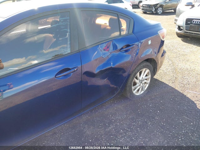Aukcja sprzedaży 2013 Mazda Mazda3 Gx, vin: JM1BL1UF9D1726881, numer aukcji: 12682954