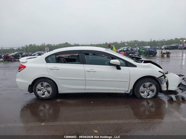2015 Honda Civic Lx მანქანა იყიდება აუქციონზე, vin: 2HGFB2E48FH015217, აუქციონის ნომერი: 12695852