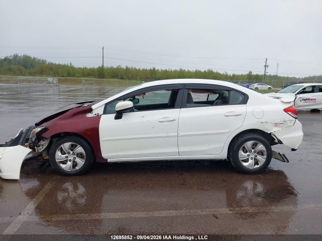2015 Honda Civic Lx მანქანა იყიდება აუქციონზე, vin: 2HGFB2E48FH015217, აუქციონის ნომერი: 12695852