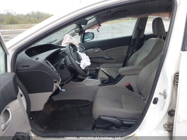 2015 Honda Civic Lx მანქანა იყიდება აუქციონზე, vin: 2HGFB2E48FH015217, აუქციონის ნომერი: 12695852
