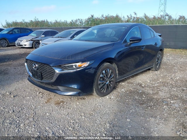 Mazda Mazda3 Gx 2021 JM1BPAB7XM1308166 Image 2
