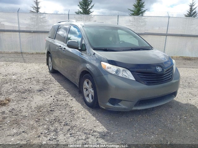 Продаж на аукціоні авто 2012 Toyota Sienna V6 7 Passenger, vin: 5TDZK3DC5CS201398, номер лоту: 12695905