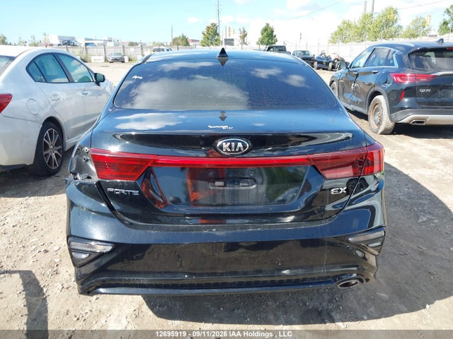 KIA Forte 2021 3KPF54AD4ME392143 Image 16