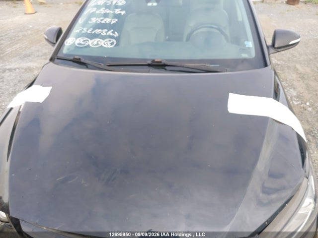 KMHD84LF4HU315207 Hyundai ELANTRA SE