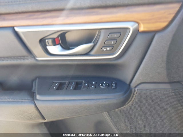 2019 Honda Cr-v Touring მანქანა იყიდება აუქციონზე, vin: 2HKRW2H97KH138936, აუქციონის ნომერი: 12695961