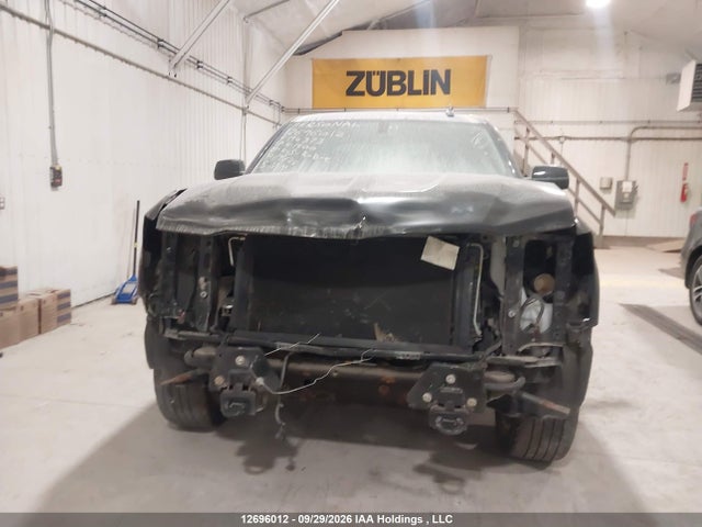 Продажа на аукционе авто 2018 Chevrolet Silverado K1500 Lt, vin: 3GCUKREC8JG194373, номер лота: 12696012