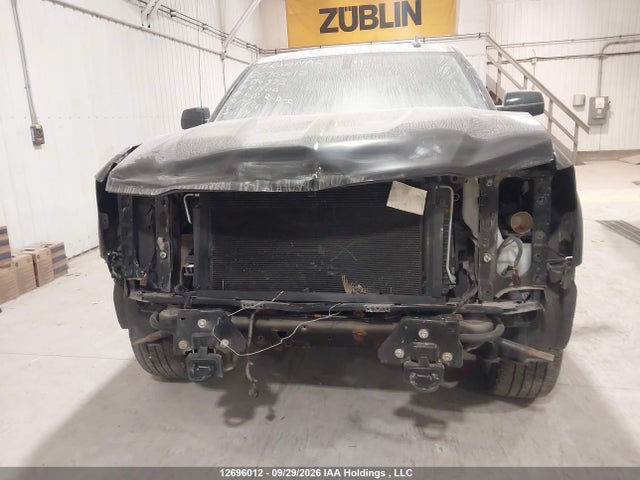 Продажа на аукционе авто 2018 Chevrolet Silverado K1500 Lt, vin: 3GCUKREC8JG194373, номер лота: 12696012
