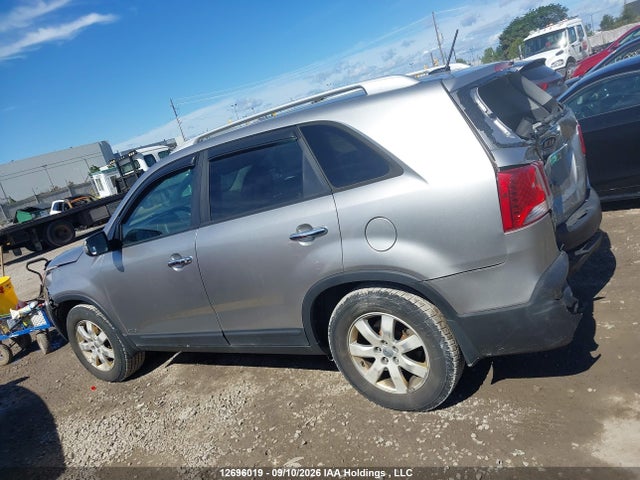 12696019 :رقم المزاد ، 5XYKTDA22DG422066 vin ، 2013 Kia Sorento Lx مزاد بيع