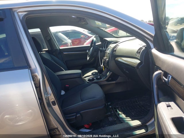 12696019 :رقم المزاد ، 5XYKTDA22DG422066 vin ، 2013 Kia Sorento Lx مزاد بيع