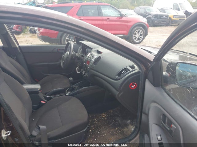 12696033 :رقم المزاد ، KNAFU4A23B5342194 vin ، 2011 Kia Forte Ex مزاد بيع