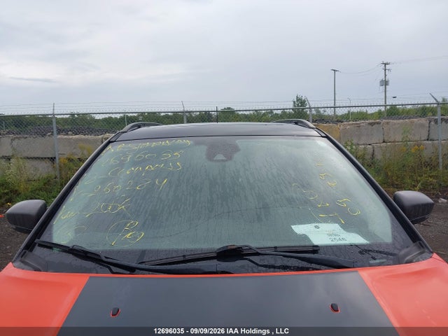 3C4NJDDB8JT260284 Jeep Compass Trailhawk