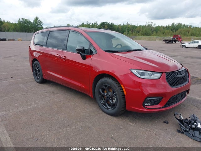 Chrysler Pacifica Limited 2025 2C4RC1GG1SR601739 main image