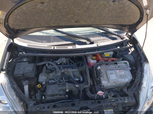 Toyota Prius C Technology 2016 JTDKDTB3XG1117403 Image 10