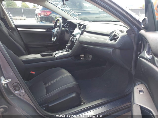Продажа на аукционе авто 2018 Honda Civic, vin: 2HGFC2F69JH032064, номер лота: 12696069