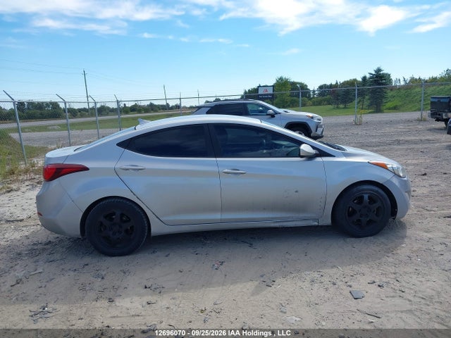 5NPDH4AE2FH604298 Hyundai Elantra Se/sport/limited