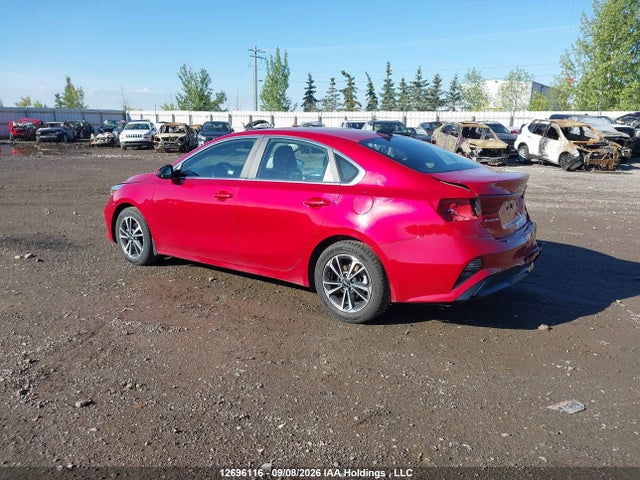 2022 Kia Forte მანქანა იყიდება აუქციონზე, vin: 3KPF34AD3NE515809, აუქციონის ნომერი: 12696116