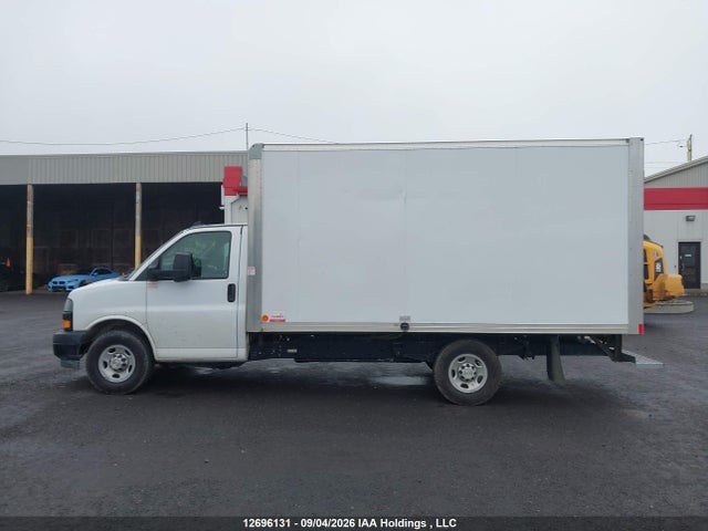 Chevrolet EXPRESS G3500 2025 1HA0GSF7XSN014534 Image 14