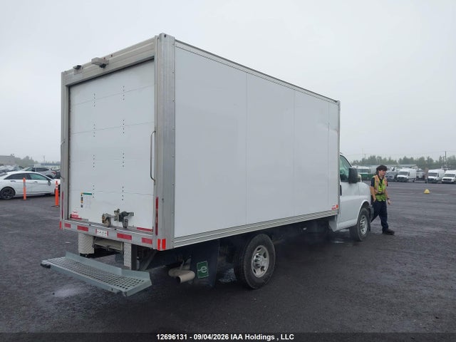 Chevrolet EXPRESS G3500 2025 1HA0GSF7XSN014534 Image 4
