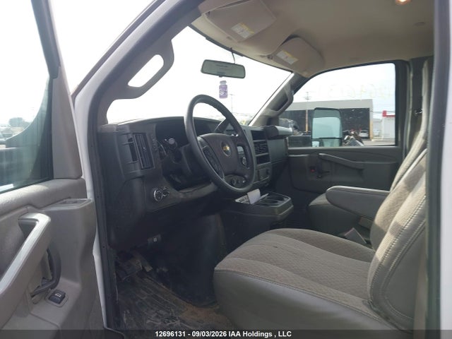 Chevrolet EXPRESS G3500 2025 1HA0GSF7XSN014534 Image 8
