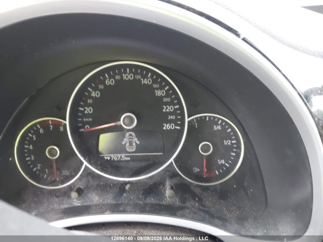 2012 Volkswagen Beetle 2.5l Comfortline/2.5l Highline/premiere/premiere+ მანქანა იყიდება აუქციონზე, vin: 3VWJX7AT7CM612194, აუქციონის ნომერი: 12696140