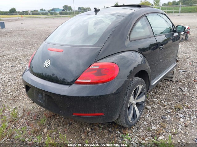 2012 Volkswagen Beetle 2.5l Comfortline/2.5l Highline/premiere/premiere+ მანქანა იყიდება აუქციონზე, vin: 3VWJX7AT7CM612194, აუქციონის ნომერი: 12696140