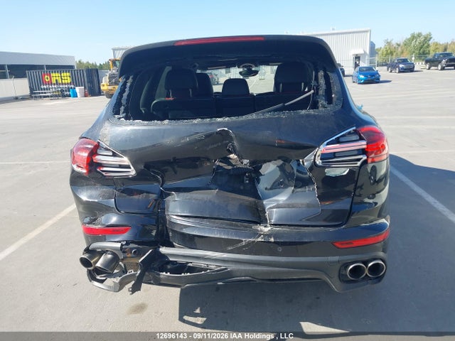 Porsche CAYENNE S 2015 WP1AB2A2XFLA57922 Image 17