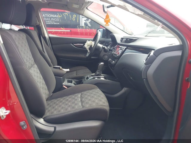 2017 Nissan Qashqai S/sv მანქანა იყიდება აუქციონზე, vin: JN1BJ1CP9HW031425, აუქციონის ნომერი: 12696144