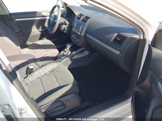 Продаж на аукціоні авто 2010 Volkswagen Jetta S, vin: 3VWJZ7AJ5AM021836, номер лоту: 12696171