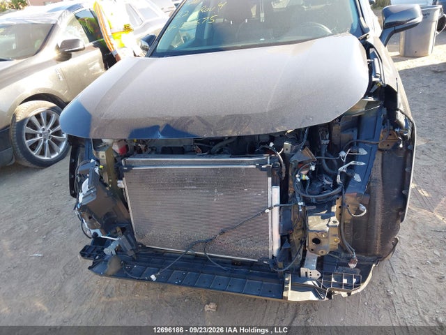 2T3R1RFV2NC301675 Toyota RAV4