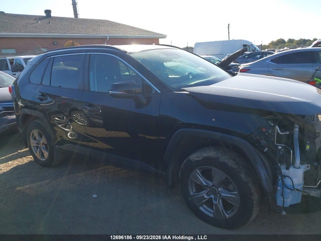 2T3R1RFV2NC301675 Toyota RAV4