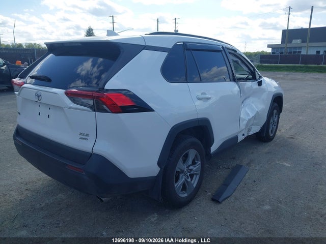 Продажа на аукционе авто 2022 Toyota Rav4 Xle/xle Premium, vin: 2T3R1RFV3NC293229, номер лота: 12696198